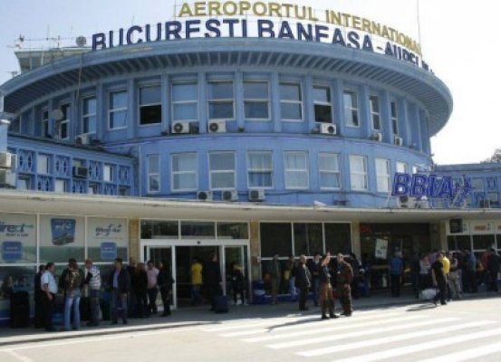 Guvernul vrea să închidă definitiv Aeroportul Băneasa pentru cursele low-cost